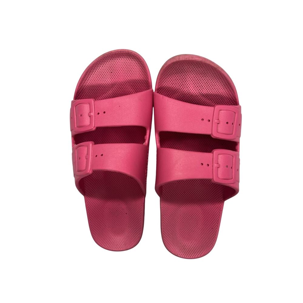 Freedom Moses Glow Neon Barbie Pink Two Band Slides Sandalsโ 7/8